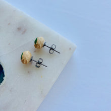 Load image into Gallery viewer, Cherry Pit Earrings