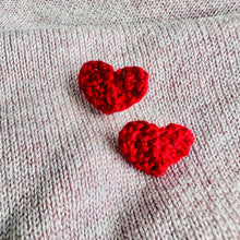 Load image into Gallery viewer, Tiny Heart Studs