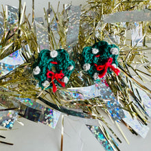 Load image into Gallery viewer, Wreath Dangle Earrings