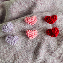 Load image into Gallery viewer, Tiny Heart Studs
