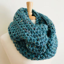 Load image into Gallery viewer, Blue Speckle Oversized Infinity Scarf
