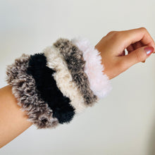 Load image into Gallery viewer, Faux Fur Scrunchies
