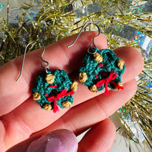 Load image into Gallery viewer, Wreath Dangle Earrings
